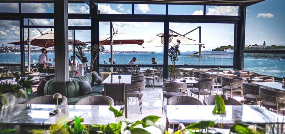 Galataport New Year Restaurant: Celebrate the New Year at Loi Bosphorus