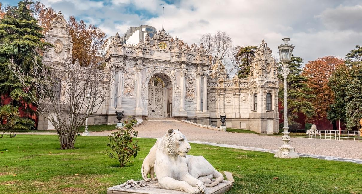 the Dolmabahçe Palace