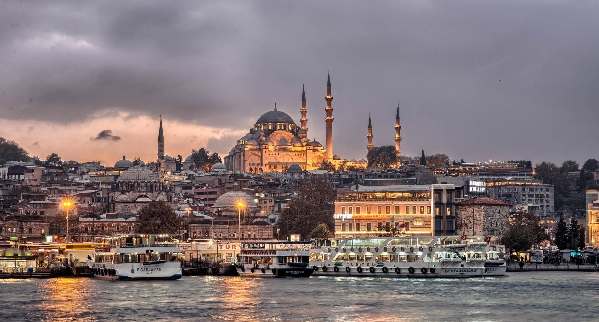 Historical Places And Tourist Attractions Of Istanbul Loi Bosphorus
