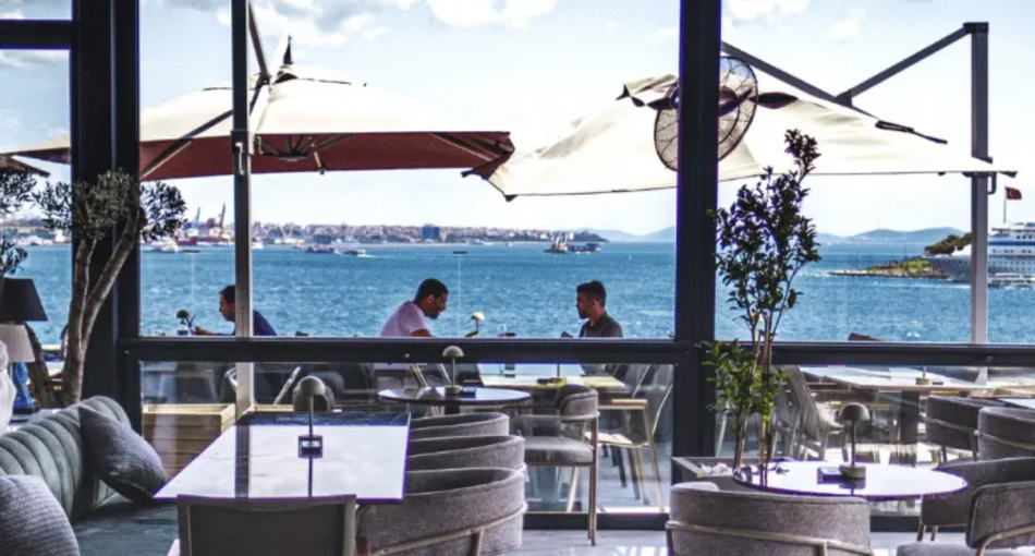 A Recommendation for a Terrace Restaurant with a Bosphorus View in Karaköy